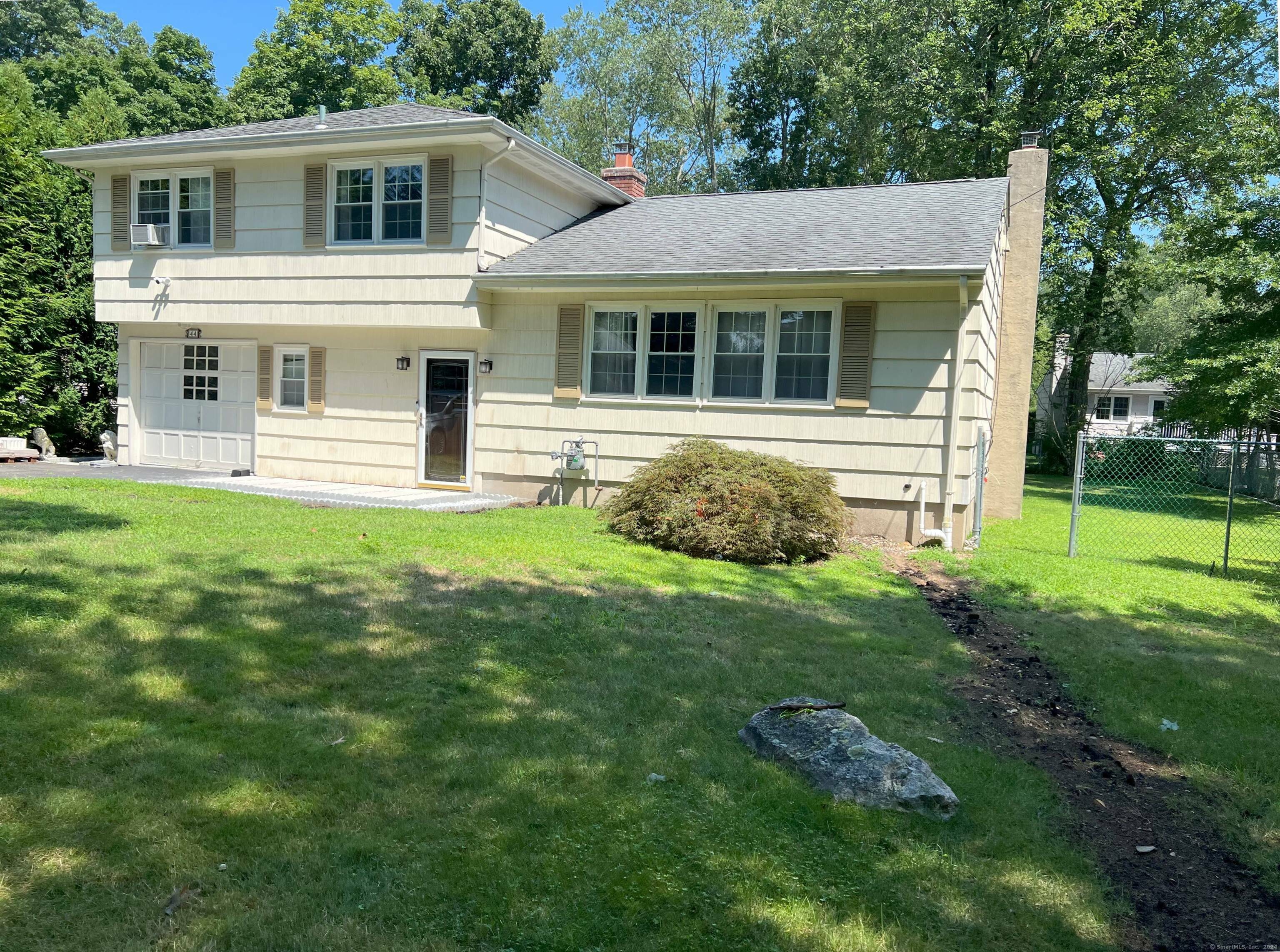 Property Photo:  44 Woodway Road  CT 06907 