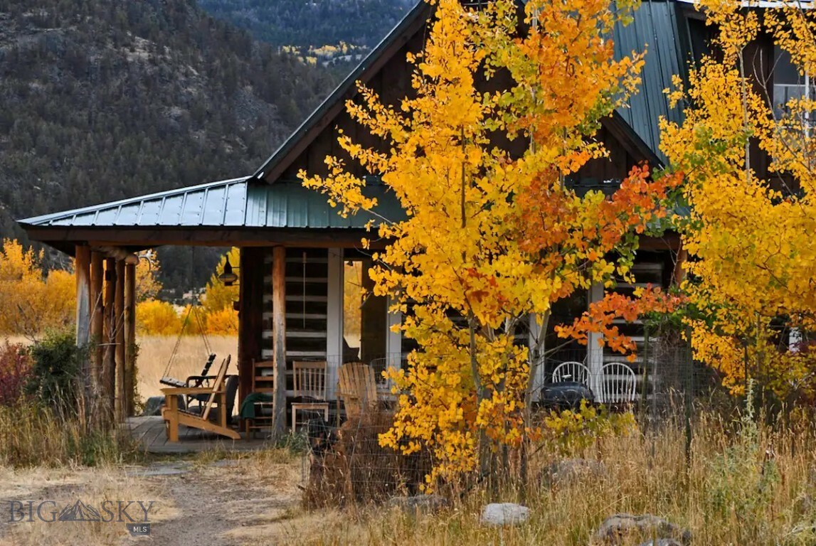 Property Photo:  1859 Old Yellowstone Trail S  MT 59027 