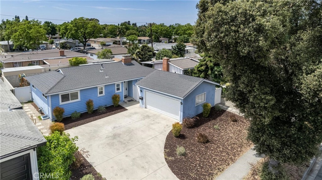 Property Photo: 1202 S Linda Way CA 92704