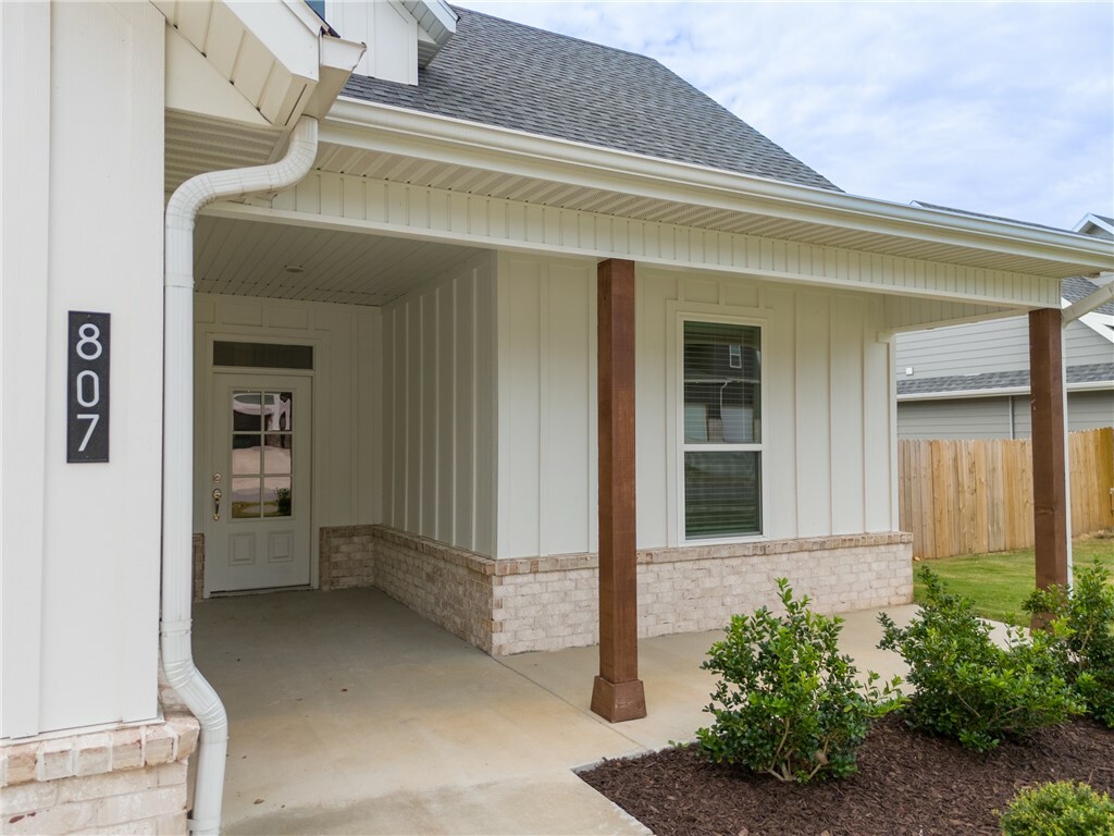 Property Photo:  807 Mueller Way  AR 72753 