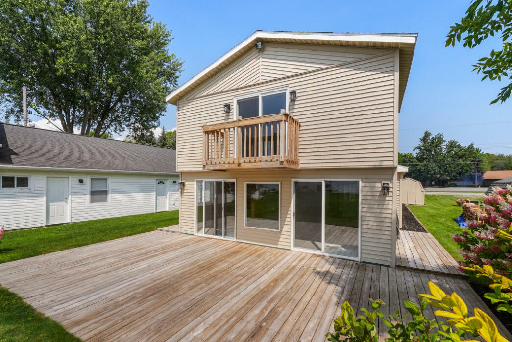 Property Photo:  7903 E Houghton Lake Drive  MI 48629 