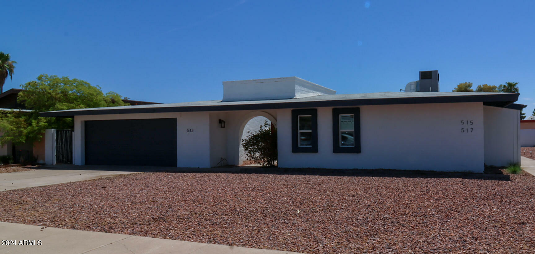 Property Photo:  513 W Pebble Beach Drive  AZ 85282 