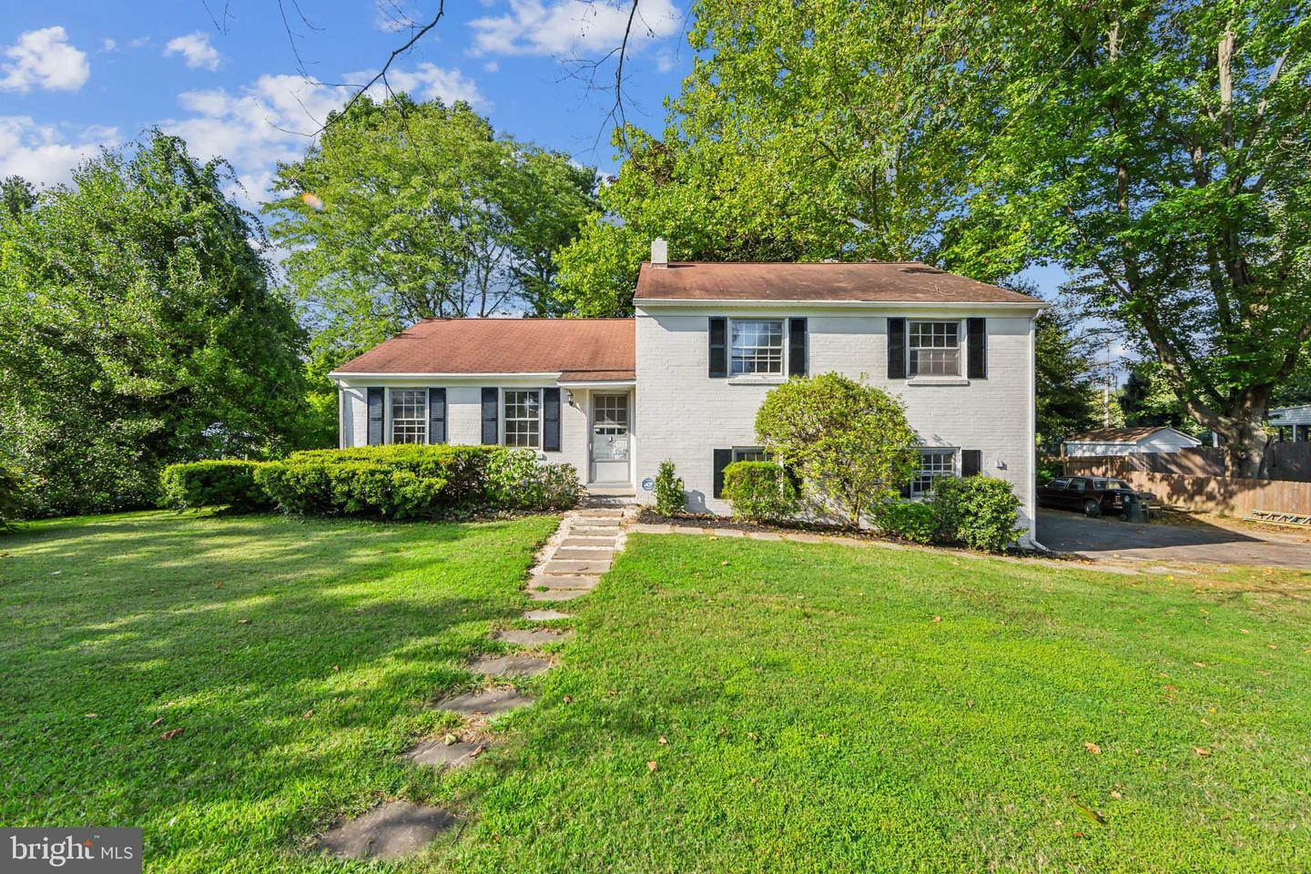 Property Photo:  205 Ridgewood Road  PA 19063 