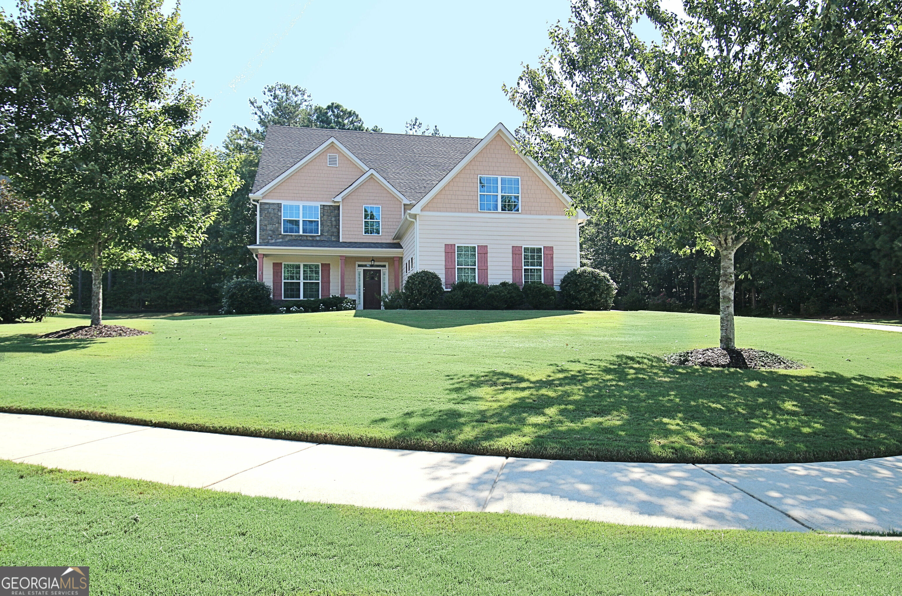 Property Photo:  200 Blue Point Parkway  GA 30215 