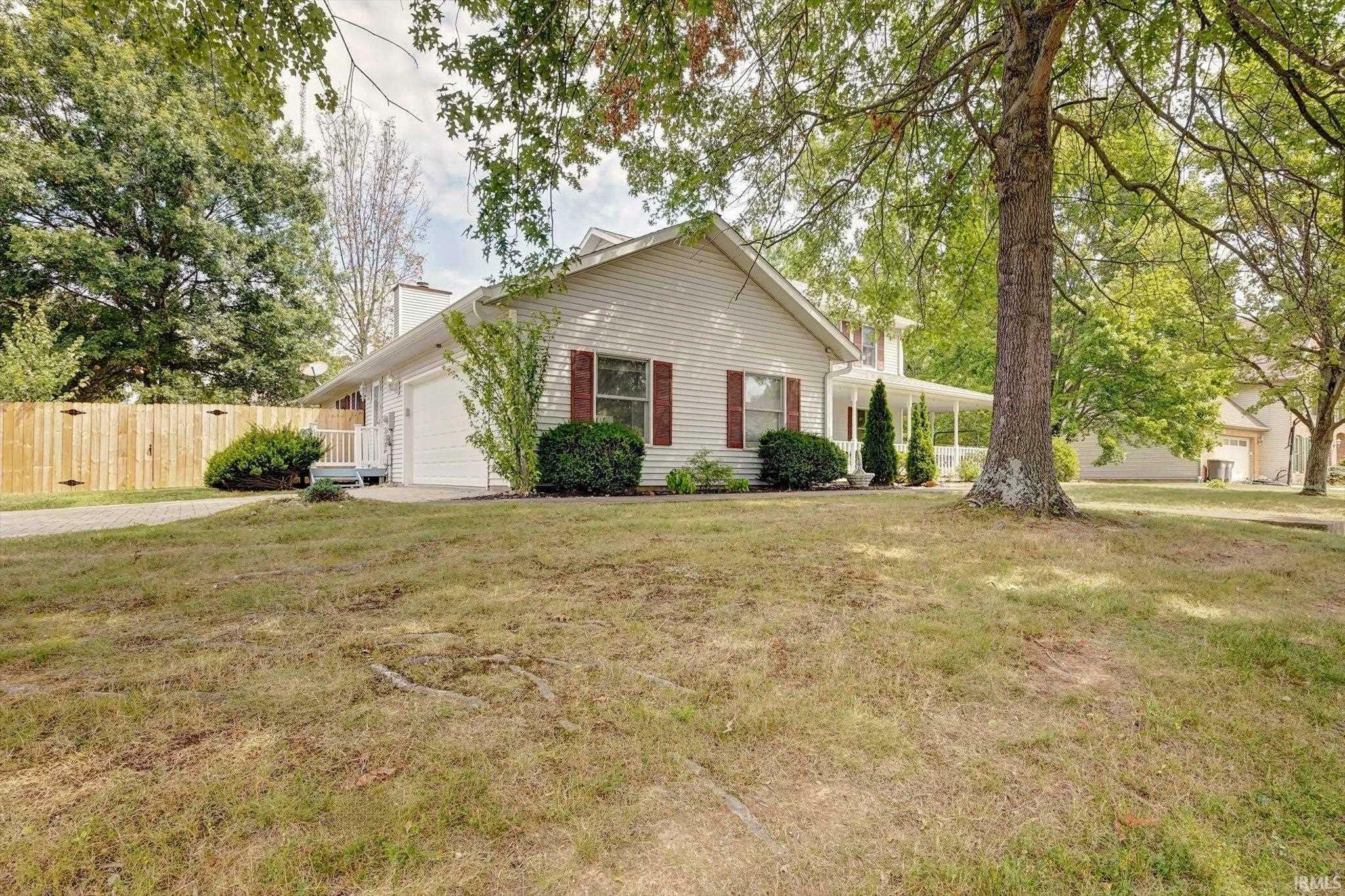 Property Photo:  2811 E David Drive  IN 47401-4467 