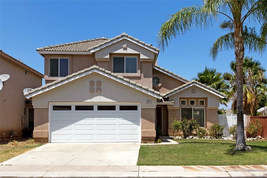 Property Photo:  921 Harbor Street  CA 92882 