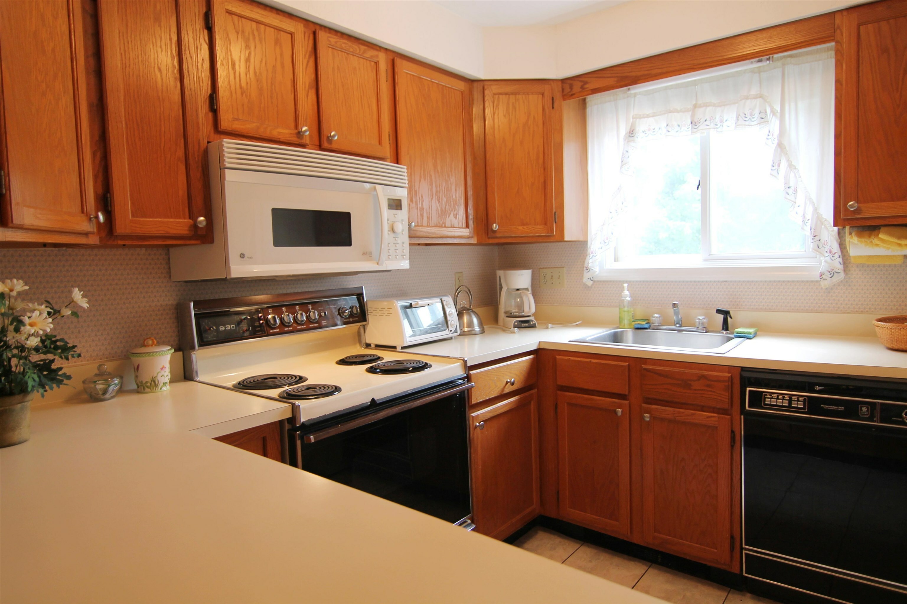 Property Photo:  11 Johnson Drive  NH 03262 