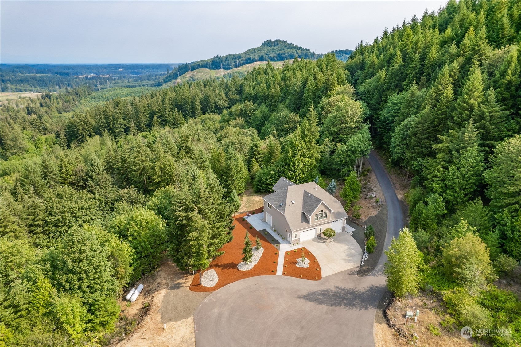 Property Photo:  5020 Gold Ridge Lane SW  WA 98512 