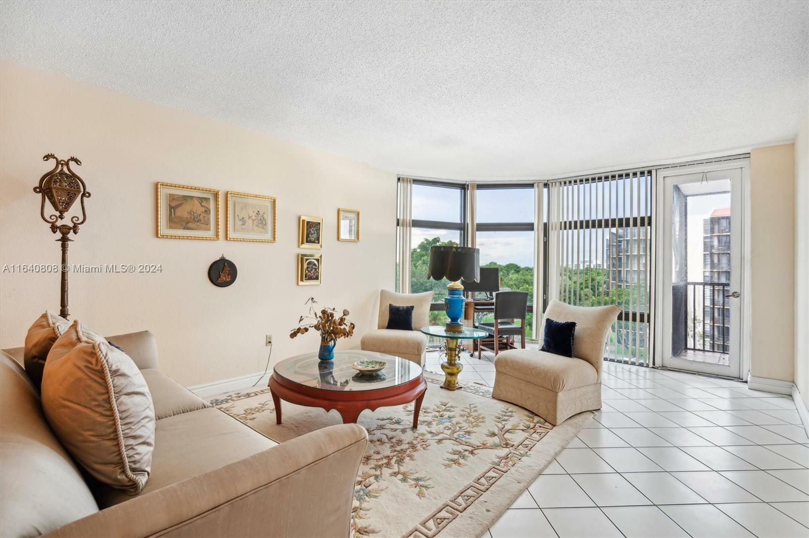 Property Photo:  3375 N Country Club Dr 409  FL 33180 