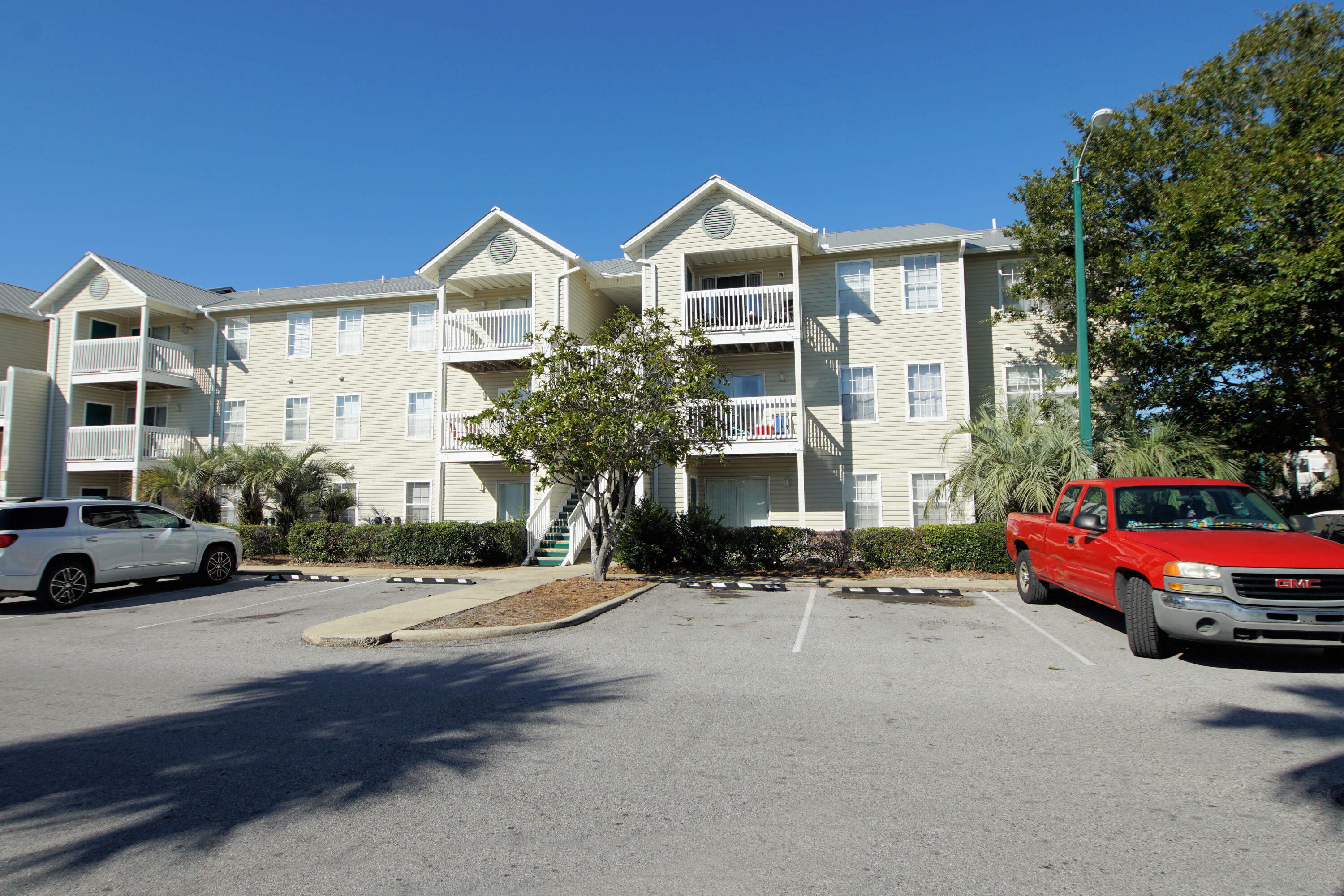 Property Photo: 4009 Dancing Cloud Court Unit 30 FL 32541