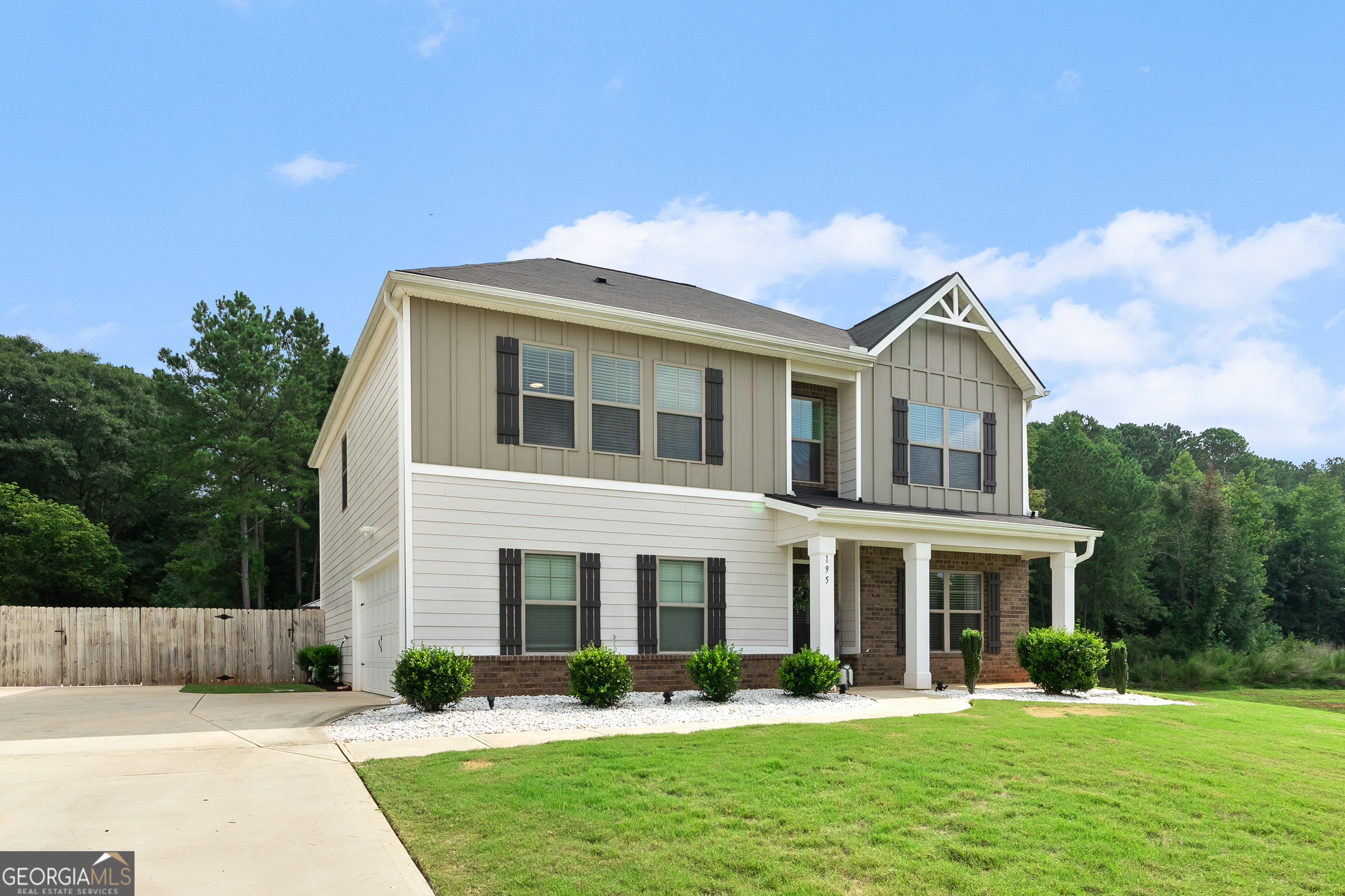 Property Photo:  195 Bridgemill Drive  GA 30014 