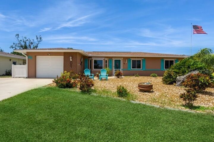 Property Photo: 83 Rotonda Circle FL 33947