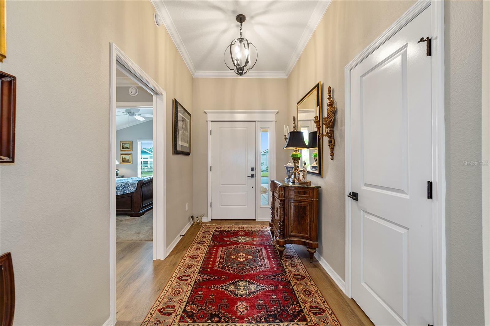 Property Photo: 6870 Wendy Way FL 34762