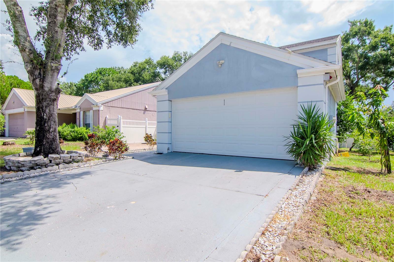 Property Photo:  8335 Paddlewheel Street  FL 33637 