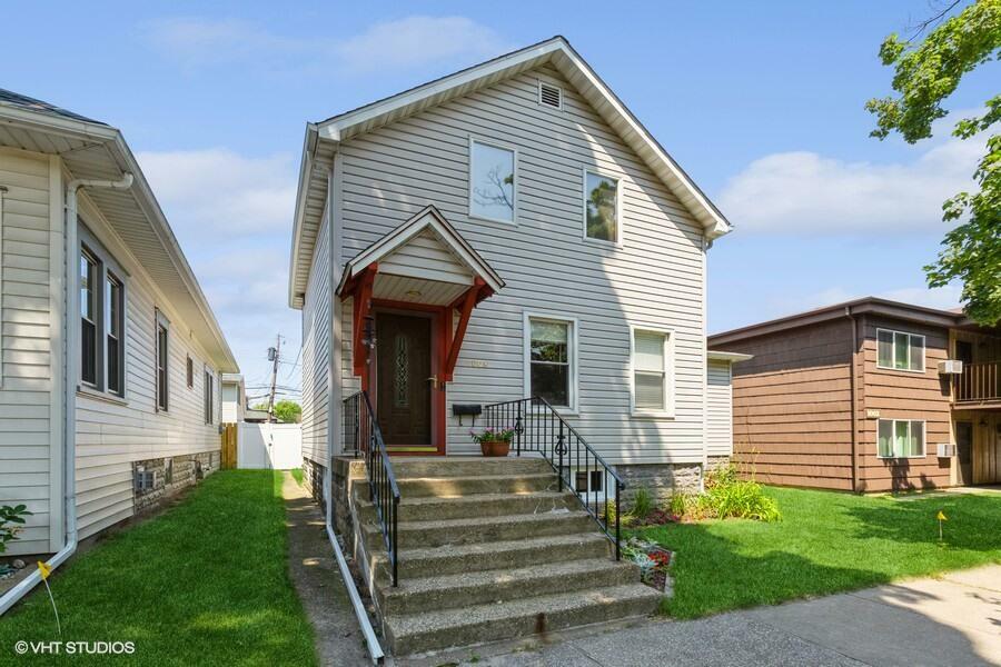 Property Photo:  1008 Court Street  MI 49085 