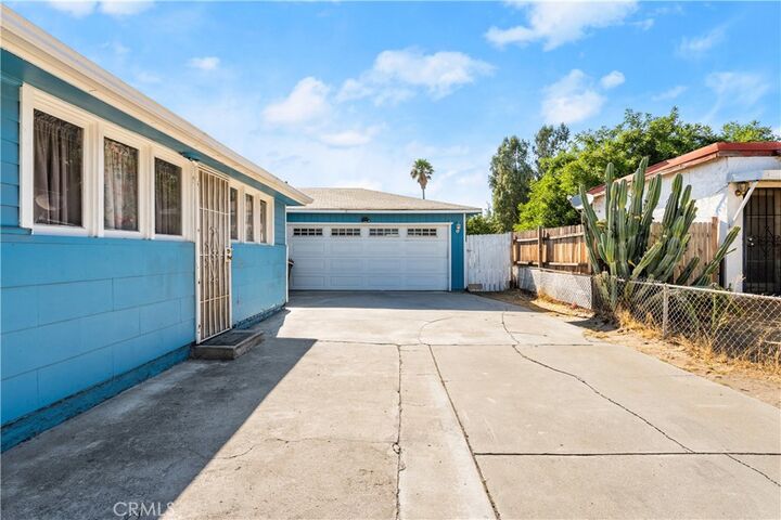 Property Photo:  1185 N Rancho Avenue  CA 92324 