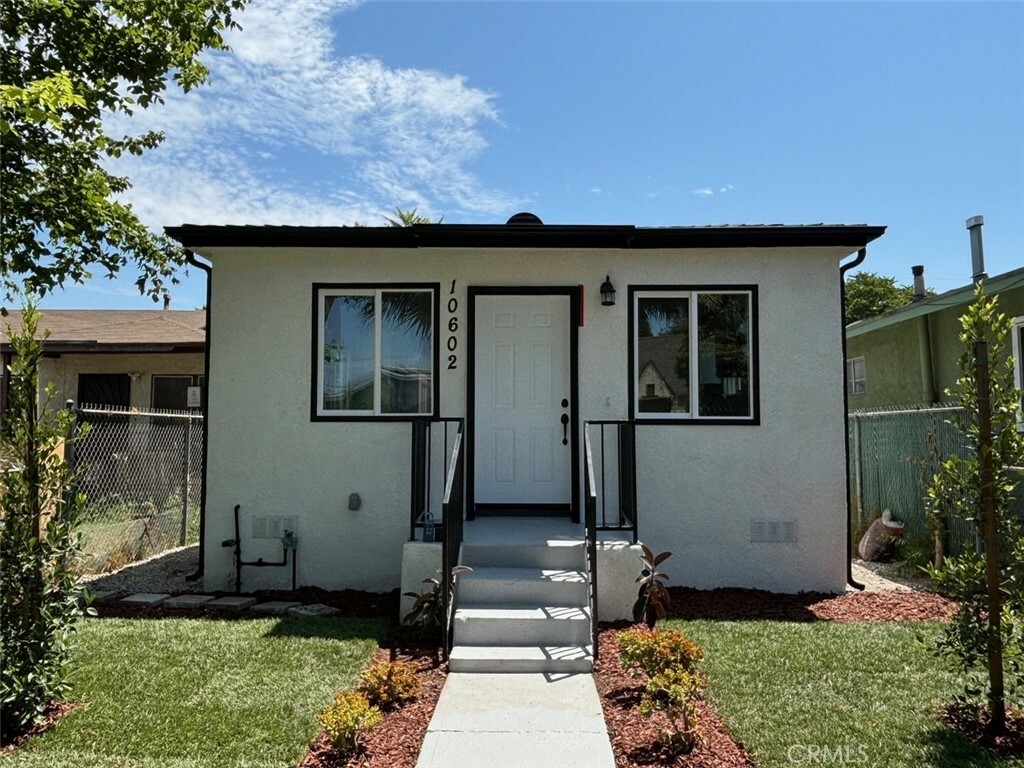 Property Photo:  10602 Anzac Avenue  CA 90002 