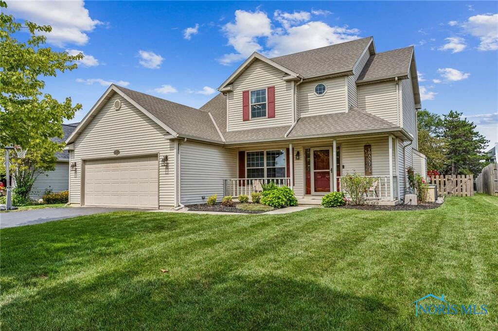 Property Photo:  805 Country Creek Drive  OH 45840 