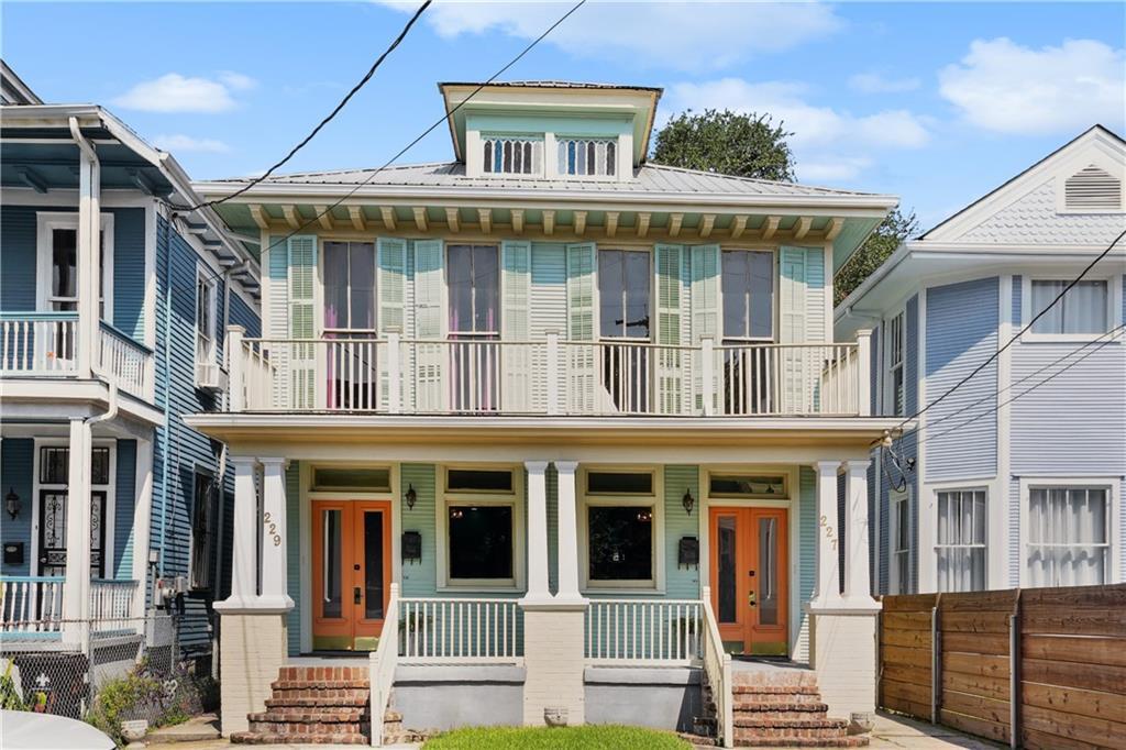 Property Photo:  227 29 S Gayoso Street  LA 70119 