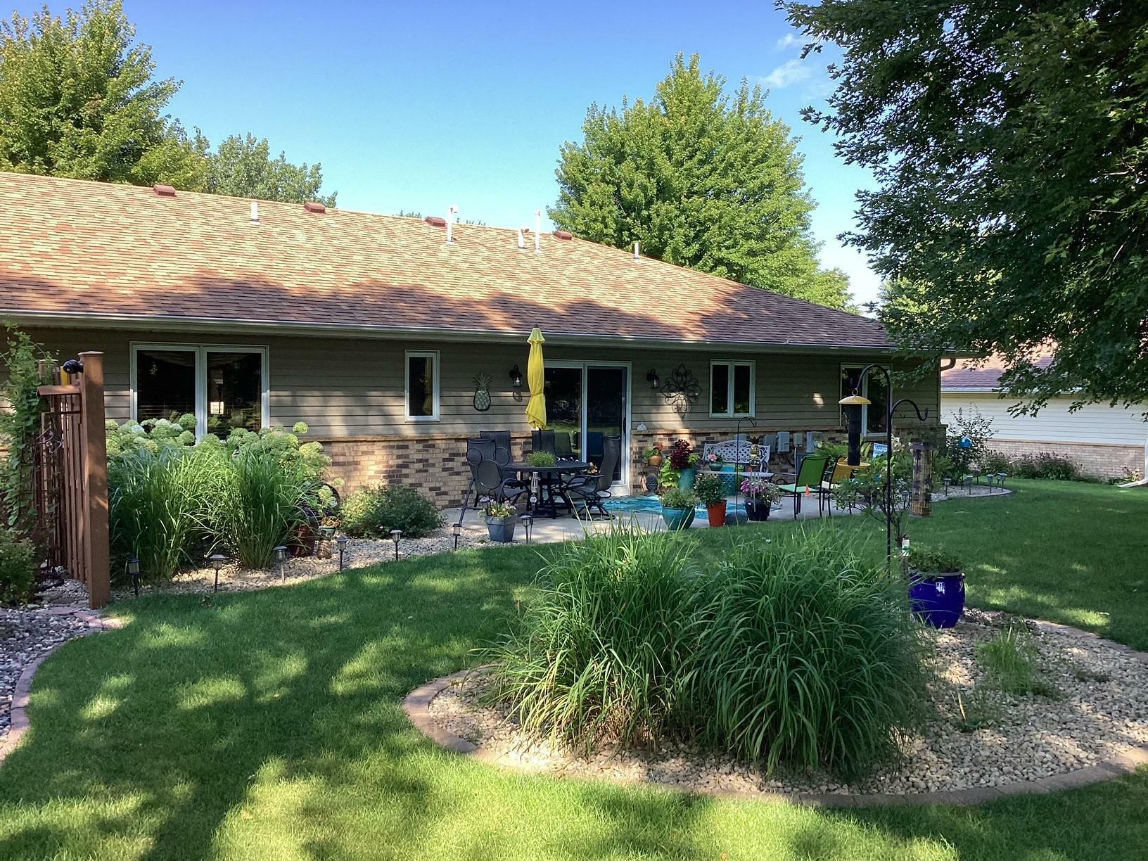 Property Photo:  1842 Greenwood Drive  MN 56007 