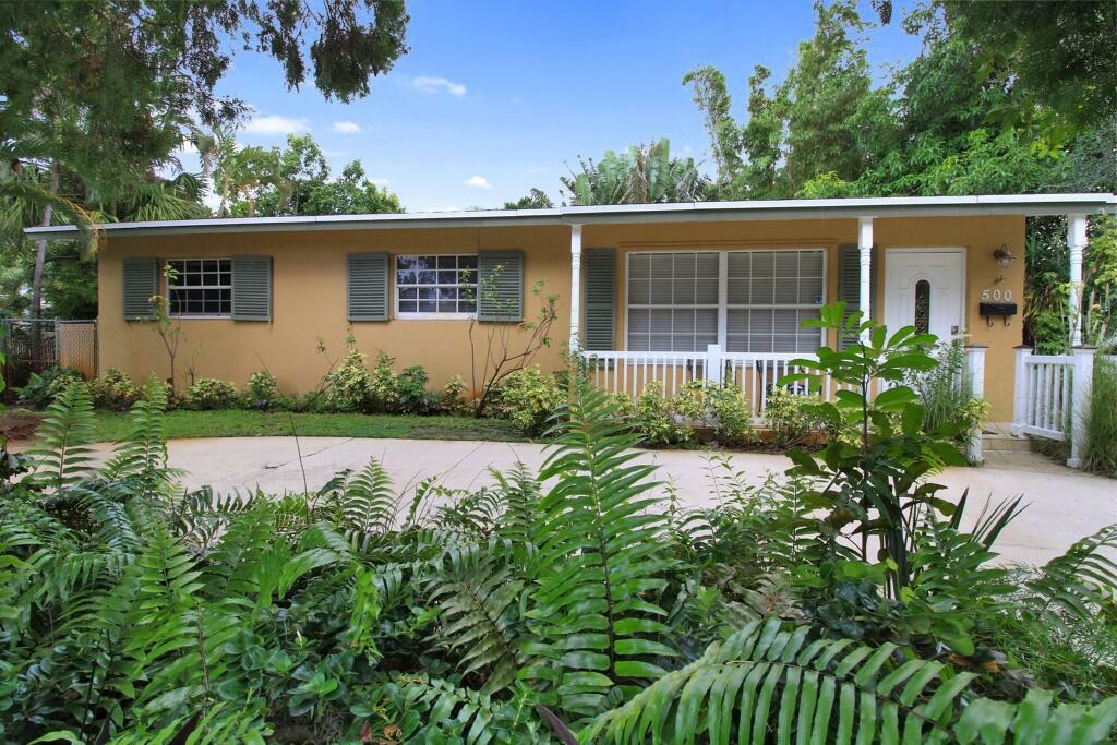 Property Photo:  500 26th Street  FL 33407 