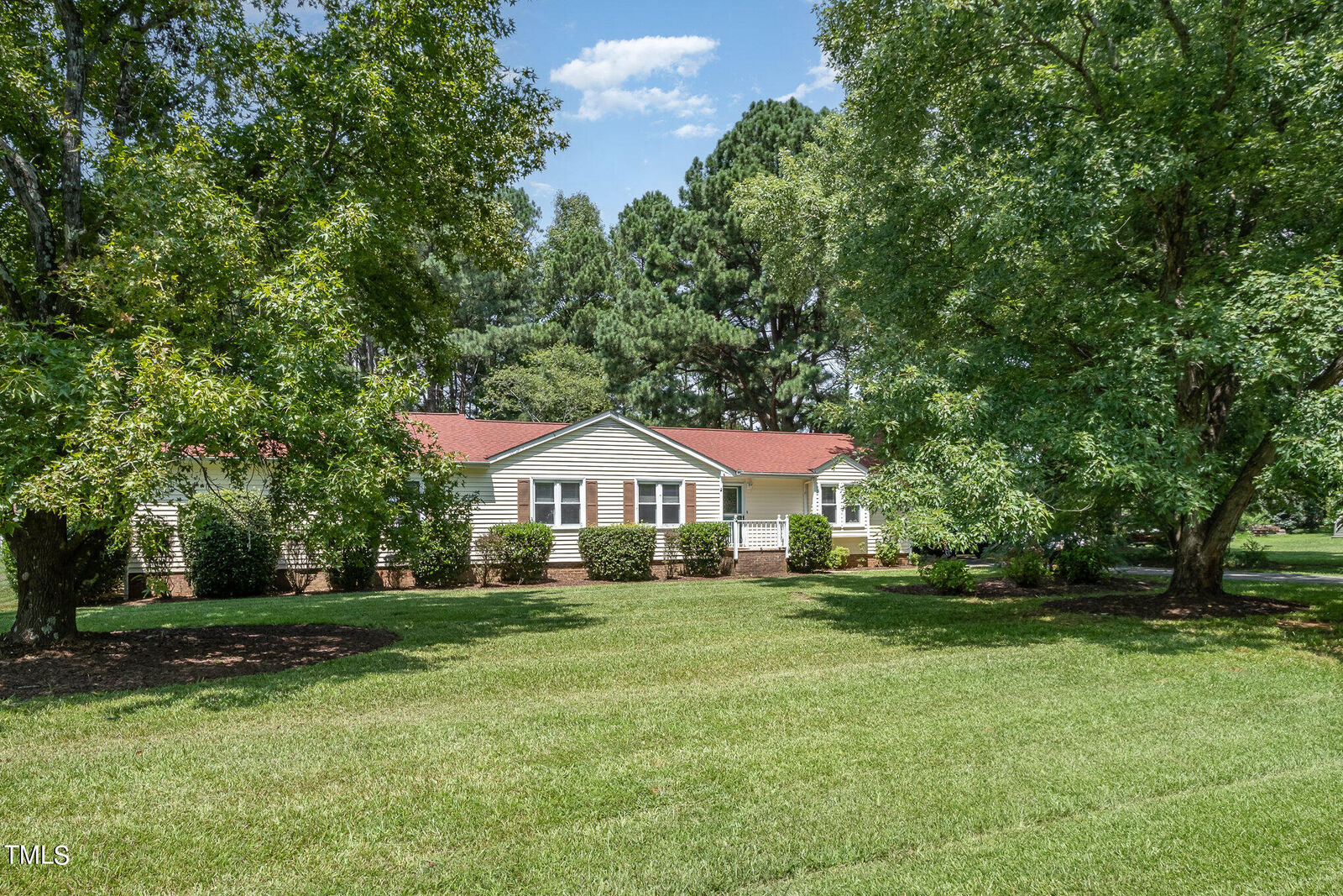 Property Photo:  5504 Farmridge Road  NC 27617