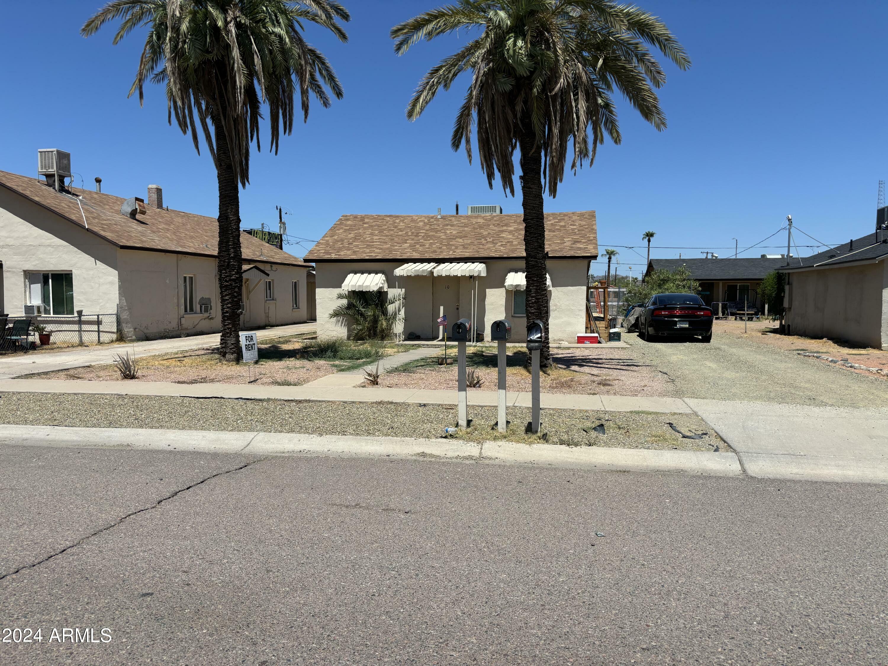 Property Photo:  2916 E Monroe Street  AZ 85034 