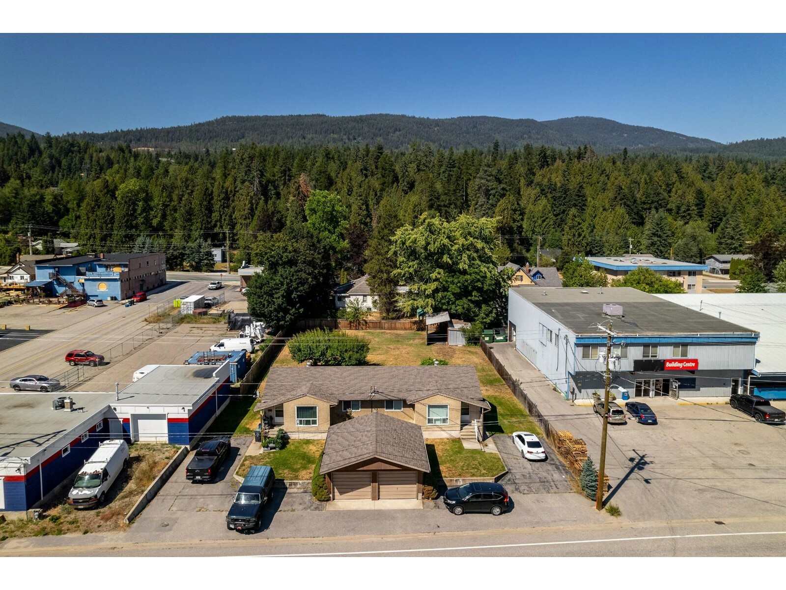 Photo de la propriété:  2250 6th Avenue  BC V1N 2V9 