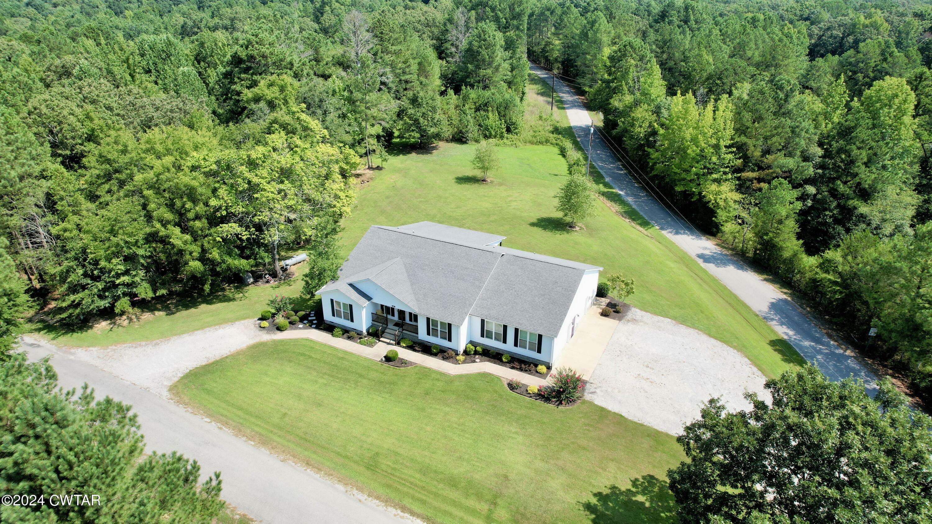 Property Photo:  380 Jr Arnold Loop  TN 38313 