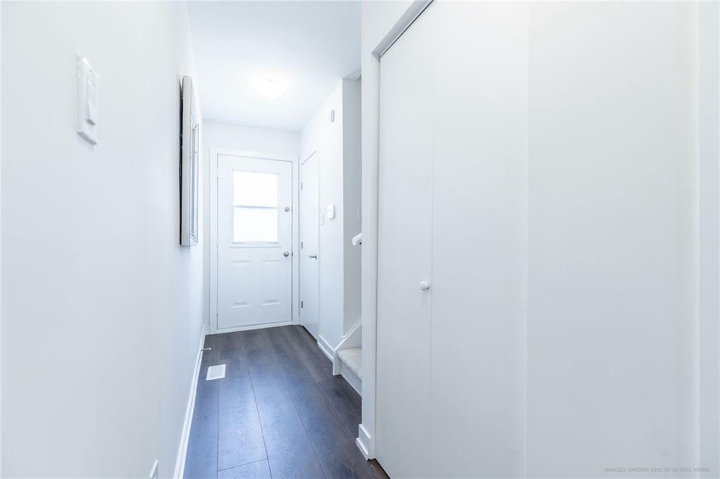 Property Photo:  1444 Upper Ottawa Street 27  ON L8W 1N3 