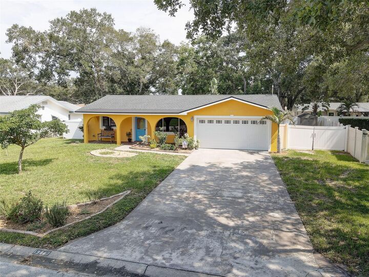 Property Photo:  13447 99th Avenue  FL 33776 
