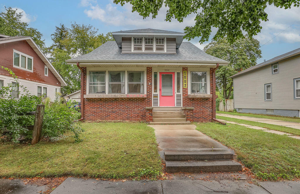 Property Photo: 1803 N 4th St WI 53081
