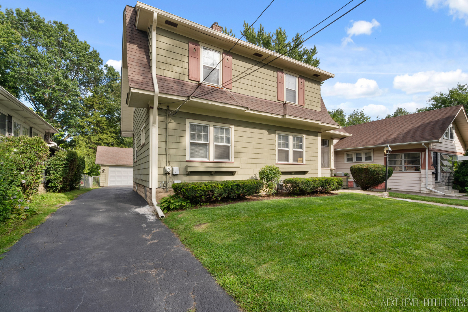 Property Photo: 638 S Spencer Street IL 60505