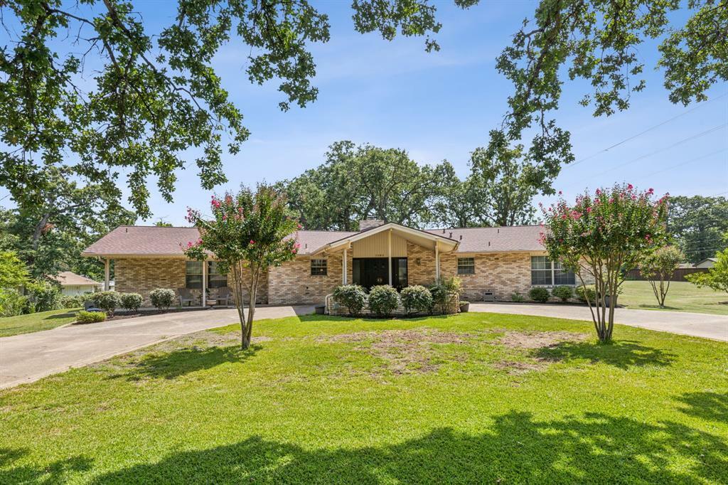 Property Photo: 1909 Northwood Court TX 75050