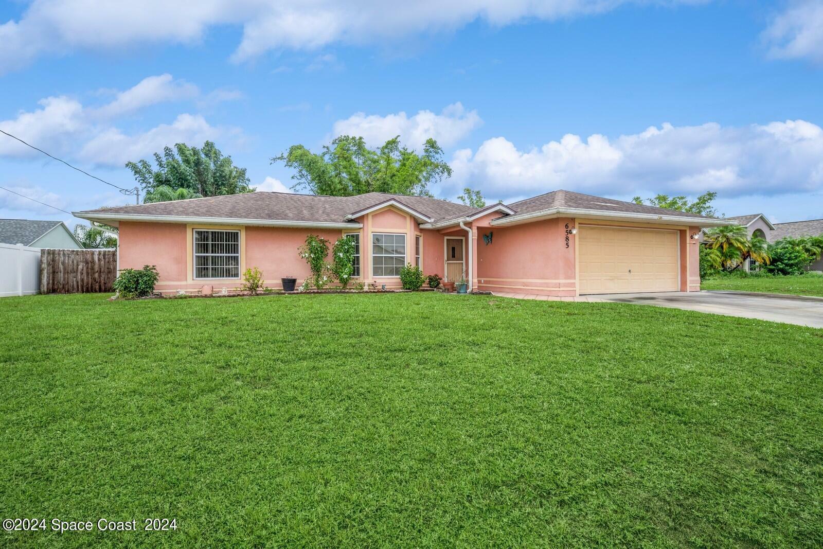 Property Photo:  6585 Brayfield  Ave  FL 32927 