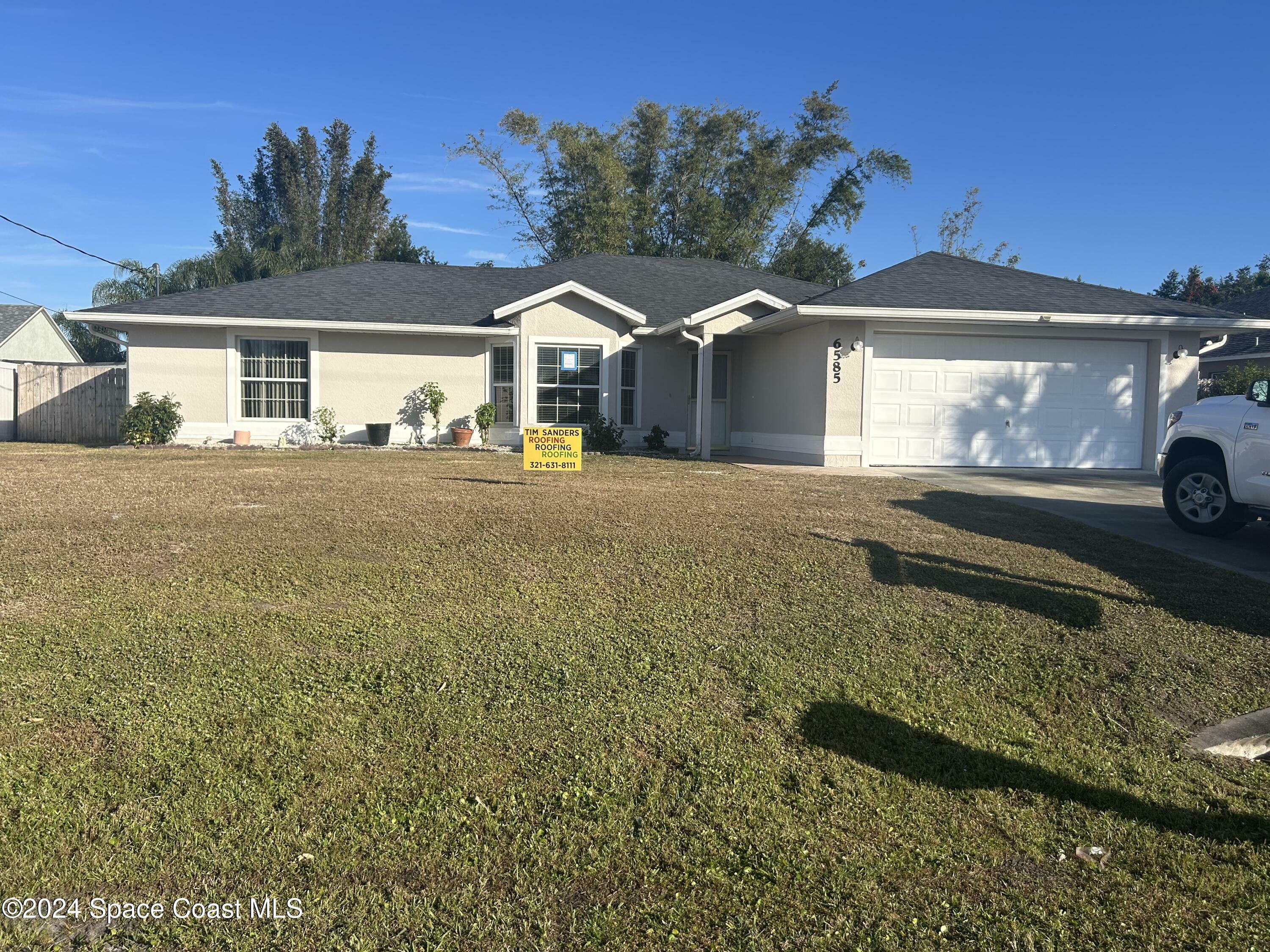 Property Photo:  6585 Brayfield  Ave  FL 32927 