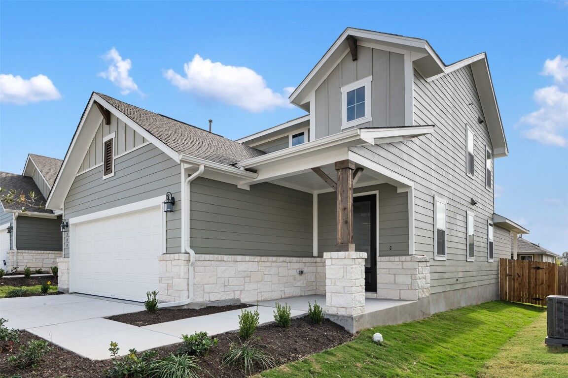 Property Photo:  200 Kings Canyon Drive  TX 78620 