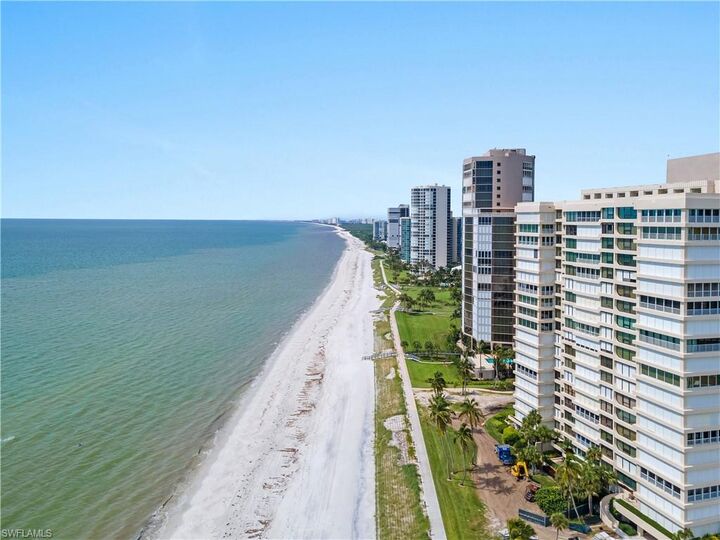 Property Photo: 555 Park Shore Dr B302 FL 34103