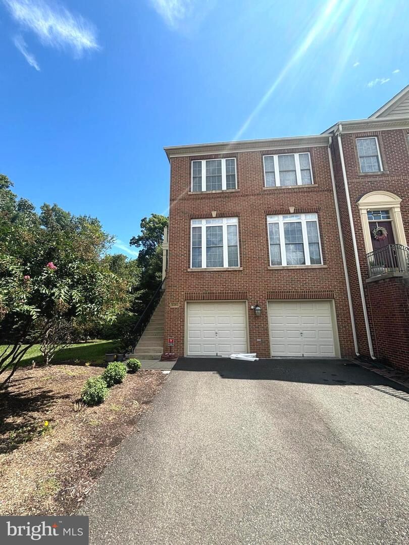 Property Photo:  5360 Blue Aster Circle  VA 20120 