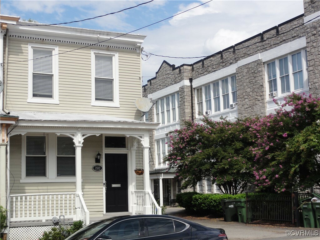 Property Photo:  2512 E Leigh Street  VA 23223 