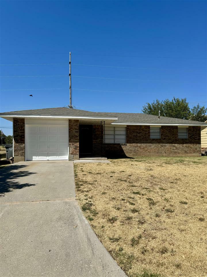 3409 SW Crestview Dr  Lawton OK 73505 photo