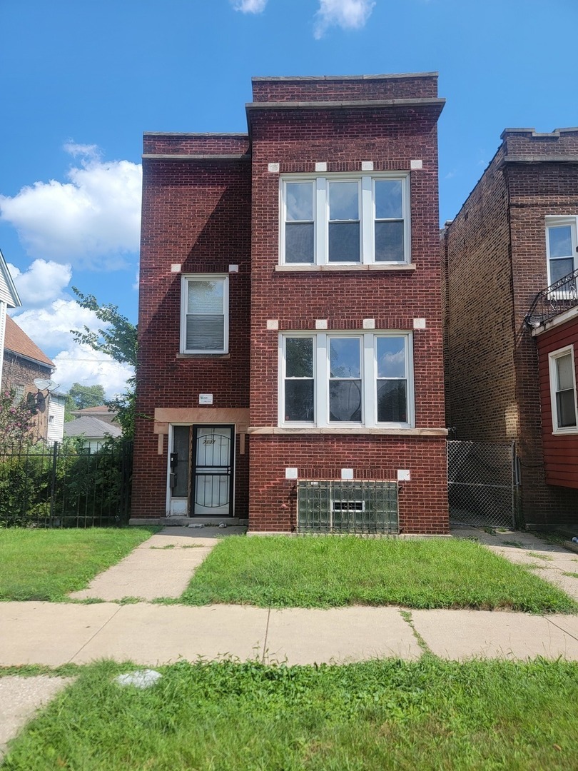 Property Photo:  7137 S King Drive 2  IL 60619 