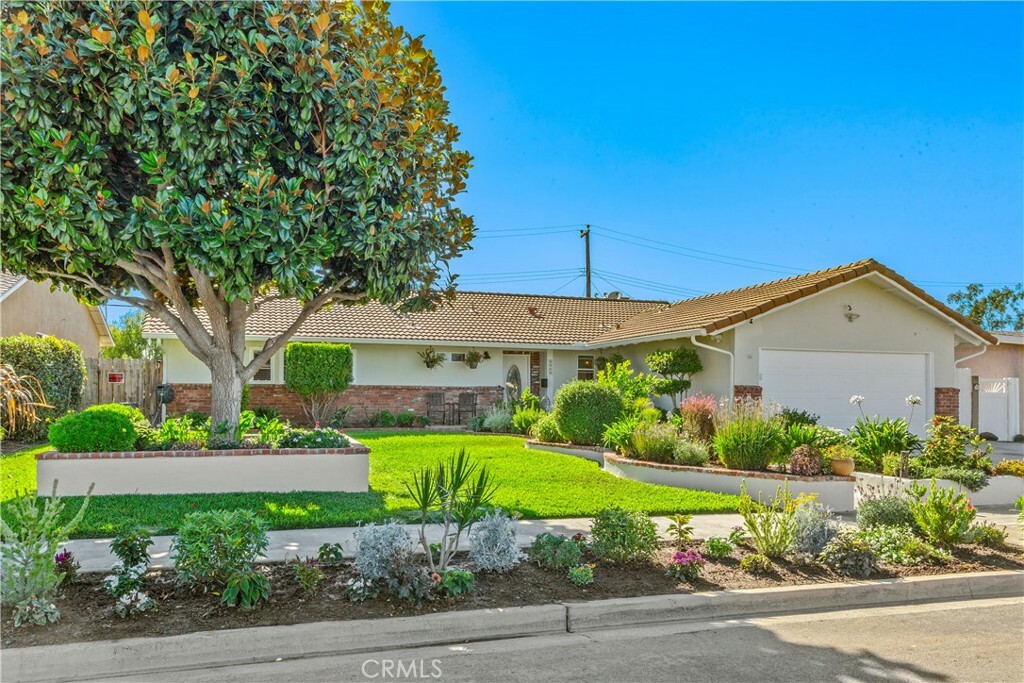 Property Photo:  2965 Andros Street  CA 92626 