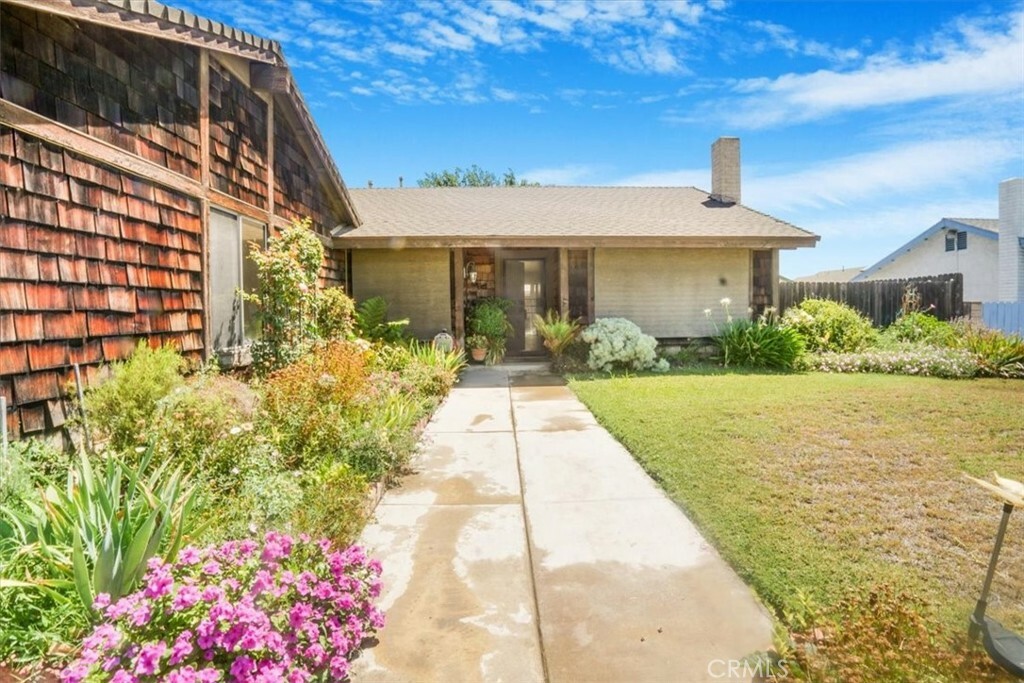 Property Photo:  2219 Redwood Avenue  CA 91762 