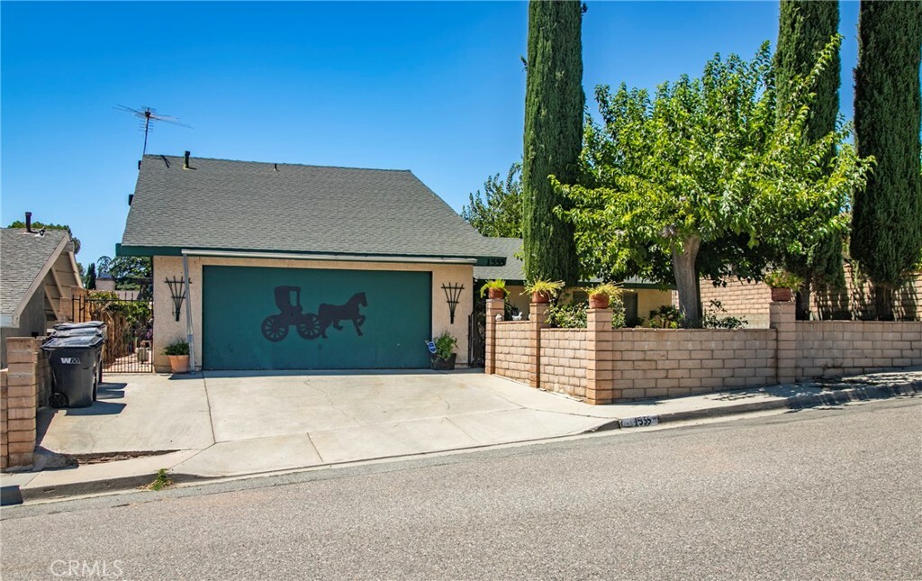 Property Photo:  1555 N High Street  CA 92220 