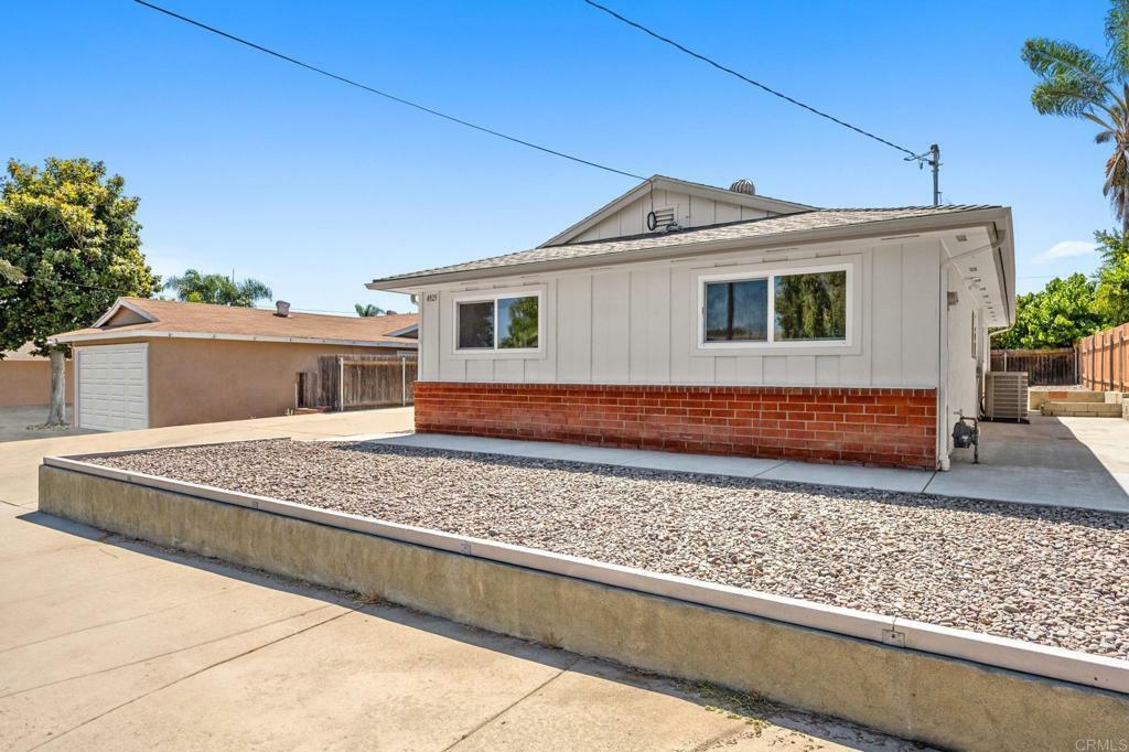 Property Photo:  4925 Luna Drive  CA 92057 