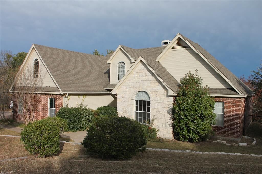 Property Photo: 3701 Mabery Drive TX 76048