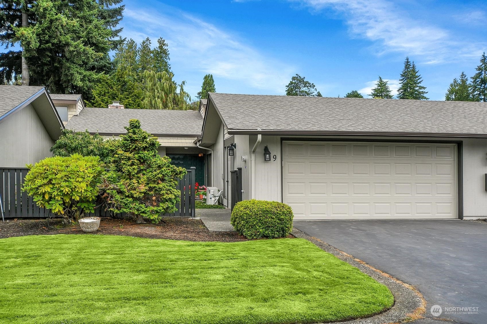 Property Photo:  1820 NW 195th Street A9  WA 98177 