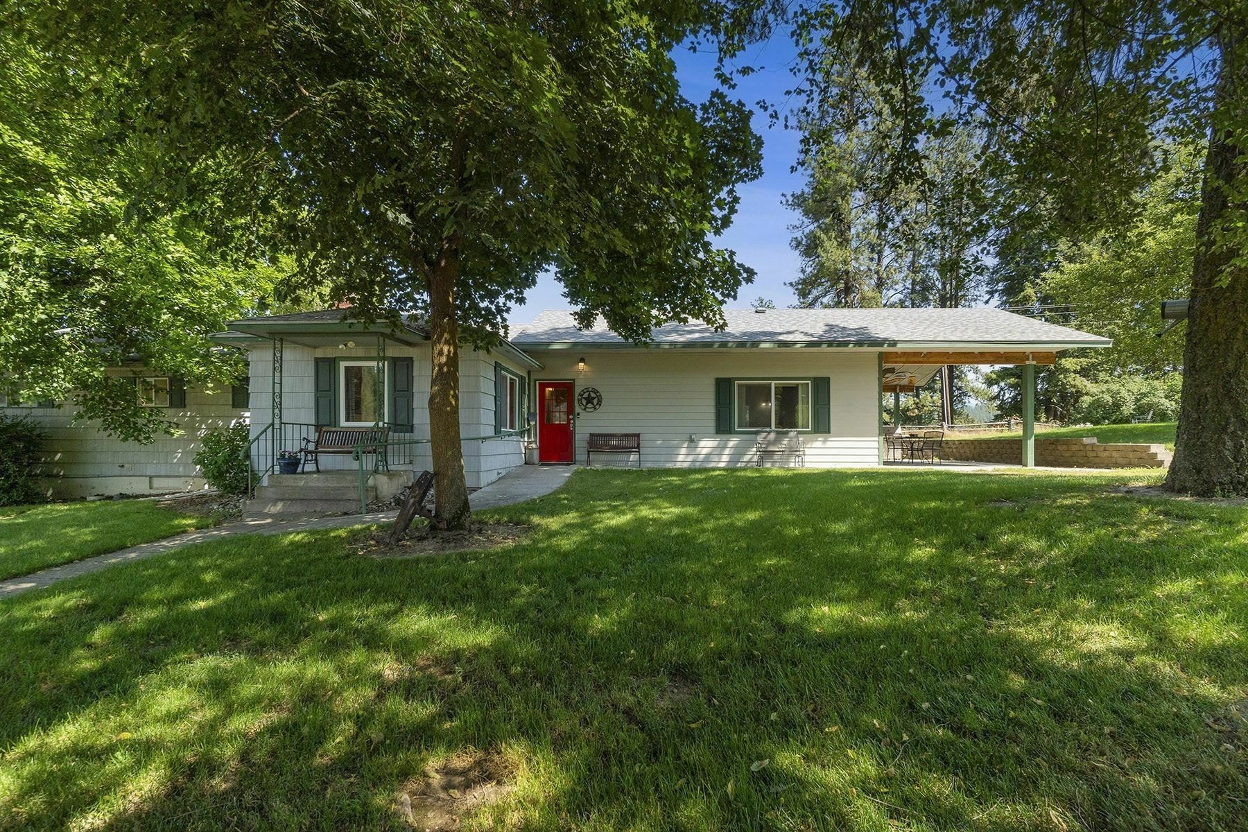 Property Photo: 13616 E Mt Spokane Park Dr WA 99021