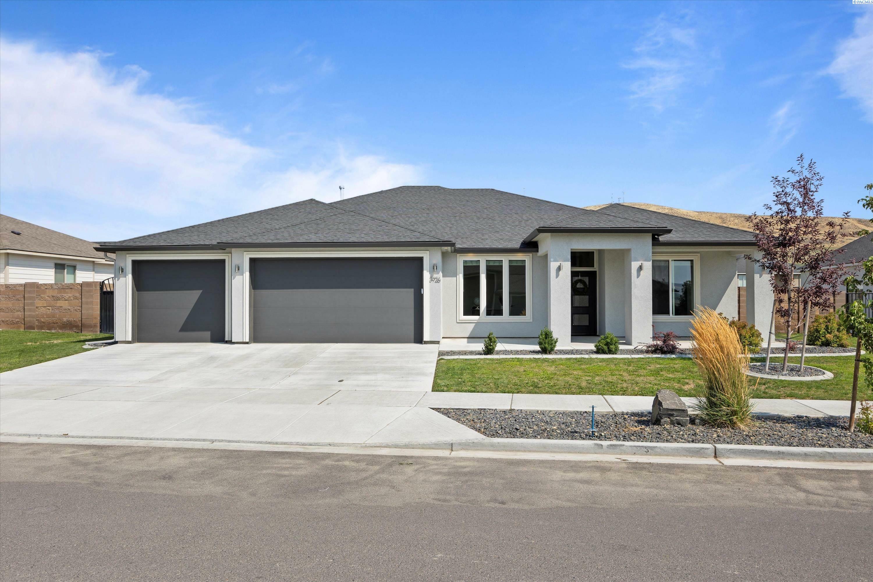 Property Photo:  3926 Barbera Street  WA 99352 